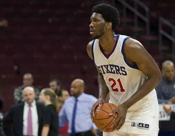  恩比德赛季报销76人冲击受阻  