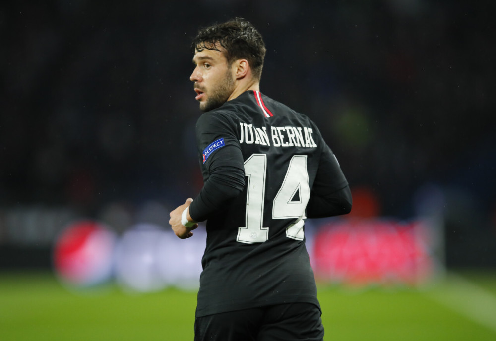  巴黎圣日耳曼锋线发威，客场大胜里昂稳固榜首地位