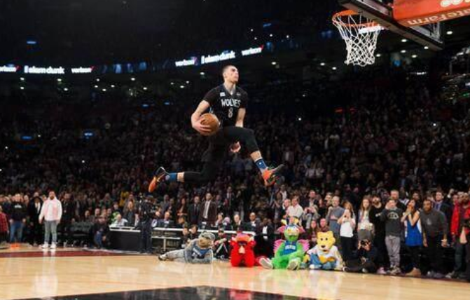  拉文扣篮大赛级表演，公牛主场击退奇才