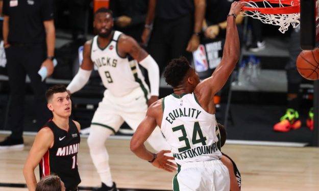  字母哥制霸禁区雄鹿轻取尼克斯稳居东部前三