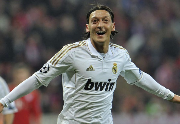  斯图加特青春阵容亮眼，客场逼平豪门展现潜力