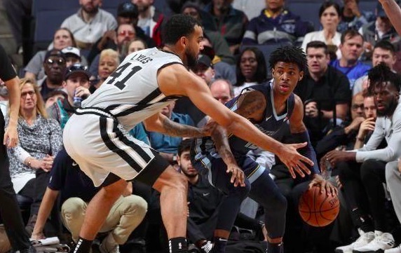  莫兰特暴扣绝杀灰熊险胜鹈鹕守住西部第二